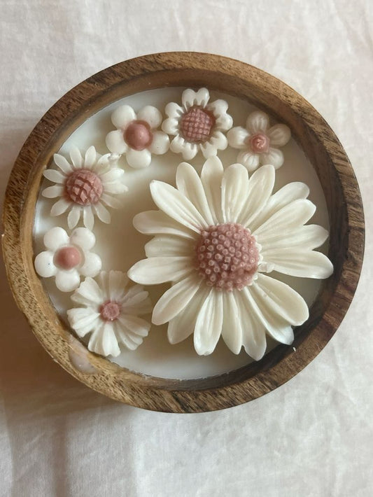 Blush Meadow Candle 🌸