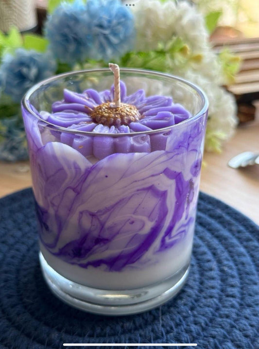 Bloom & Swirl Candle 🌸